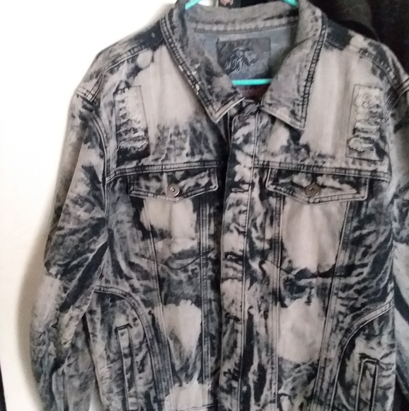 Jean Jacket - Picture 1 of 3
